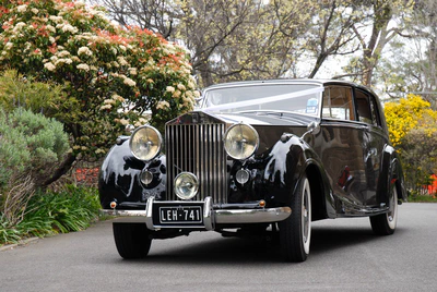 images/cars/1949-rolls-royce-silver-wraith/gallery/1949-rolls-royce-silver-wraith-10.jpg