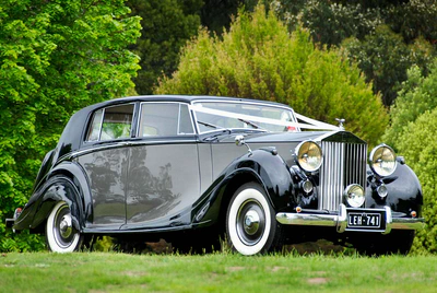 images/cars/1949-rolls-royce-silver-wraith/gallery/1949-rolls-royce-silver-wraith-11.jpg