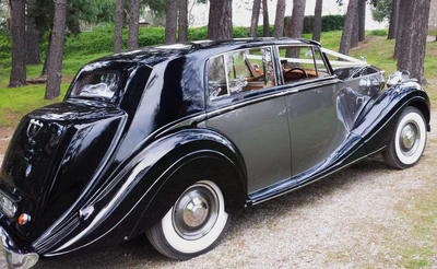 images/cars/1949-rolls-royce-silver-wraith/gallery/1949-rolls-royce-silver-wraith-12.jpg