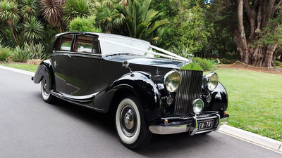 images/cars/1949-rolls-royce-silver-wraith/gallery/1949-rolls-royce-silver-wraith-14.jpg