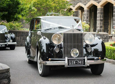 images/cars/1949-rolls-royce-silver-wraith/gallery/1949-rolls-royce-silver-wraith-2.jpg