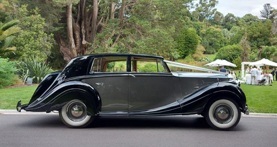 images/cars/1949-rolls-royce-silver-wraith/gallery/1949-rolls-royce-silver-wraith-5.jpg