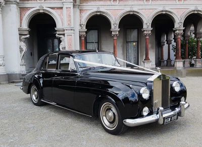 images/cars/1959-rolls-royce-cloud/gallery/1959-rolls-royce-cloud-3.jpg