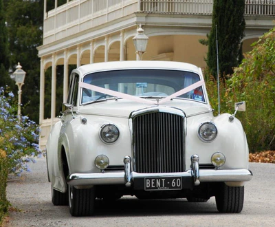 images/cars/1960-bentley-cloud-lwb/gallery/1960-bentley-cloud-lwb-10.jpg