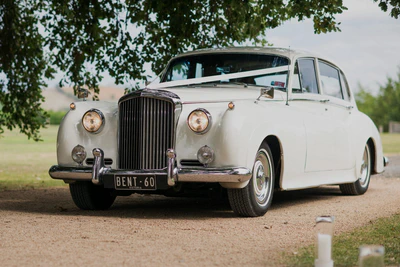 images/cars/1960-bentley-cloud-lwb/gallery/1960-bentley-cloud-lwb-3.jpg