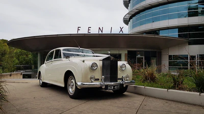 images/cars/1960-rolls-royce-cloud-lwb/gallery/1960-rolls-royce-cloud-lwb-6.jpg