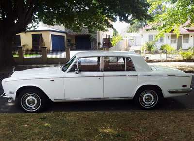 images/cars/1975-rolls-royce-shadow/gallery/1975-rolls-royce-shadow-4.jpg