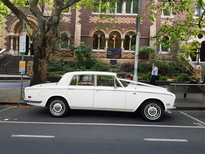 images/cars/1975-rolls-royce-shadow/gallery/1975-rolls-royce-shadow-5.jpg