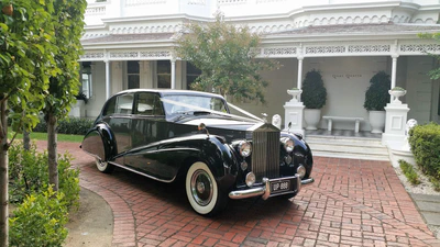 images/gallery/1951-Rolls-Royce-Wraith-at-Quat-Quatta-2.jpg