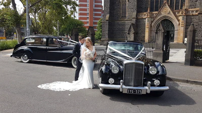 images/gallery/1962-Bentley-Cloud-and-1959-Austin-Princess.jpg