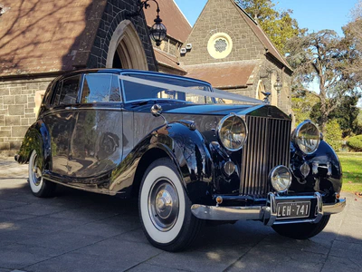 images/gallery/1949-Rolls-Royce-Wraith-Shelley-at-St-Marys-East-St-Kilda-2.jpg