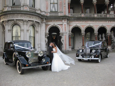 images/gallery/1932-Rolls-Royce-and-the-1959-Austin-Princess-at-Labassa-1.jpg